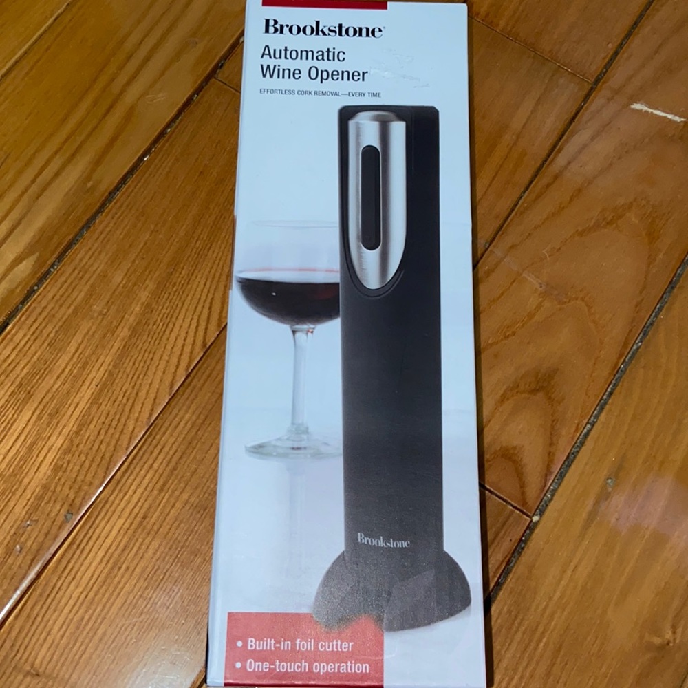 Brookstone automatic wine opener new in box